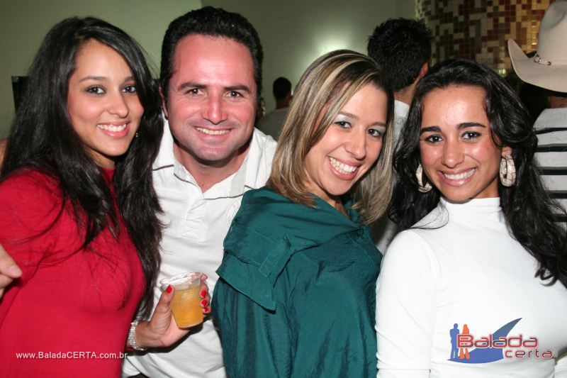 Balada: October Night Niver do Fabinho em Braslia - DF