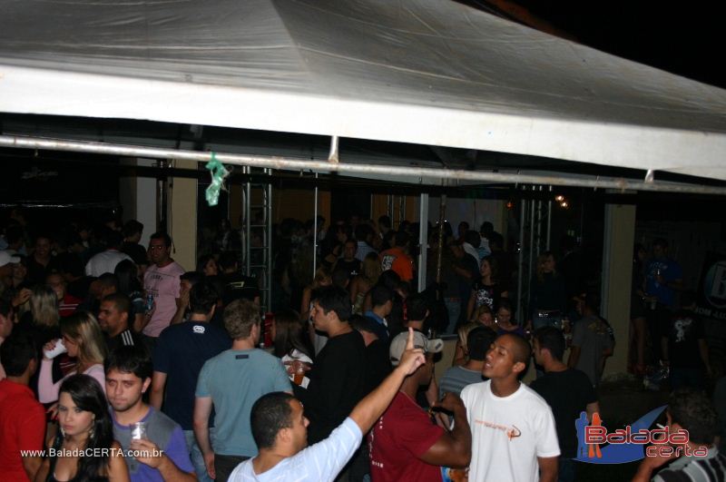 Balada: Private Previa Caldas