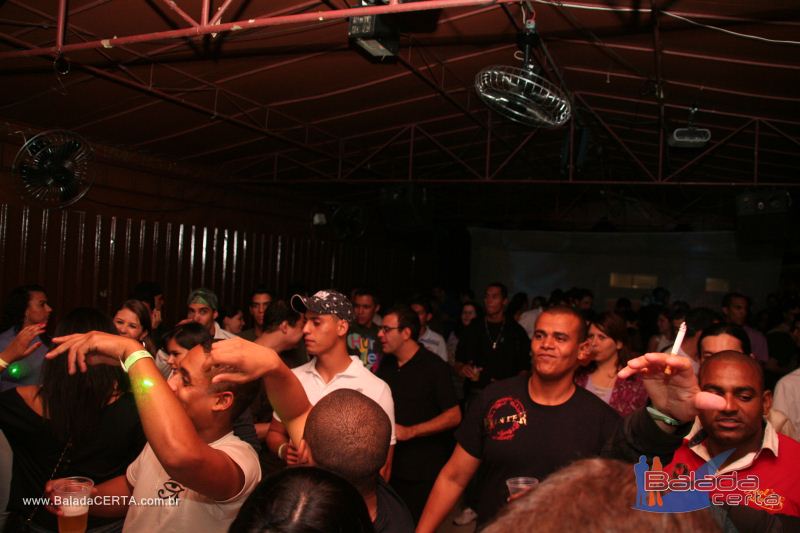 Balada: festen. na Club904 em Braslia - DF