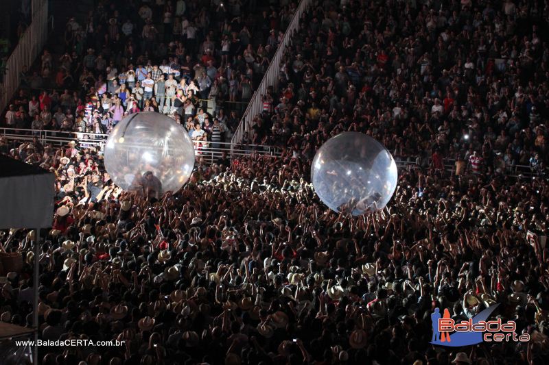 Balada: Festa do Peo Barretos 2011 - Excurso Os Lendrios - Barretos - SP