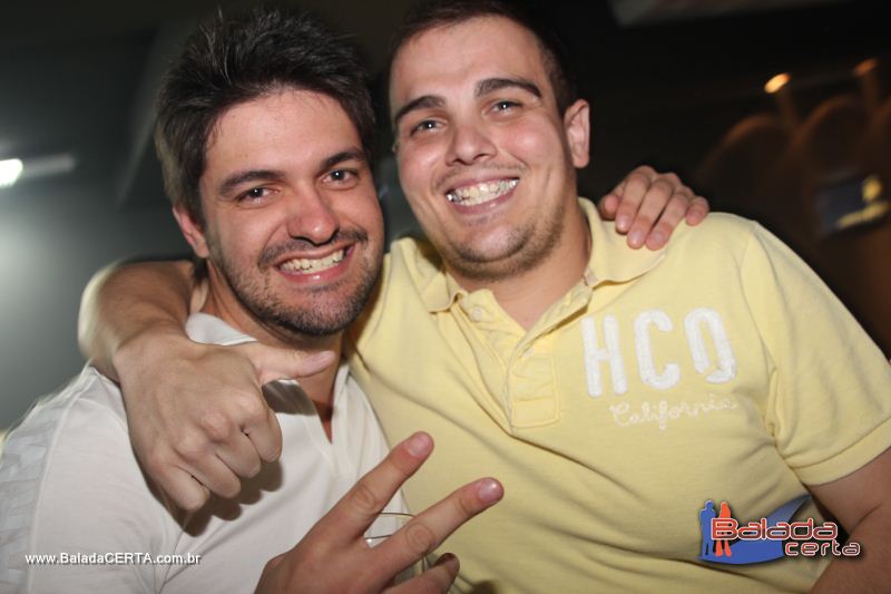 Balada: Fotos de Sexta no Brazucas Sport Bar com Guilherme & Giulliano - guas Claras - DF