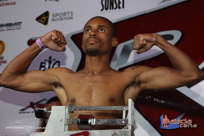 Balada: RockStriker MMA - Pesagem e Coletiva de Imprensa