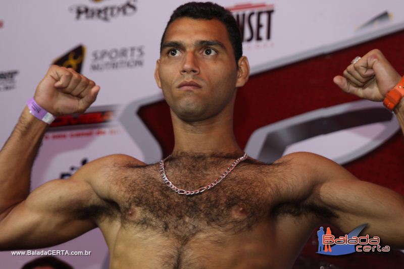 Balada: RockStriker MMA - Pesagem e Coletiva de Imprensa