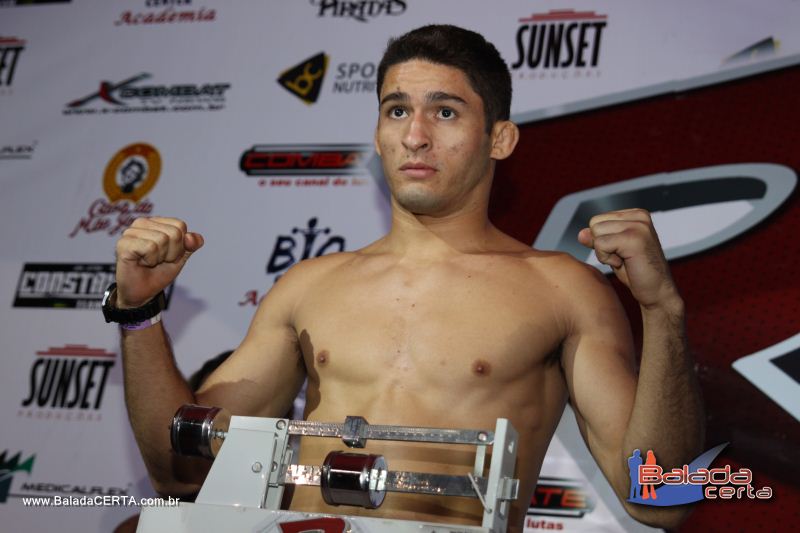 Balada: RockStriker MMA - Pesagem e Coletiva de Imprensa