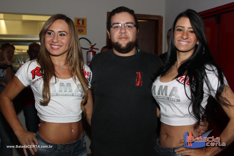 Balada: RockStriker MMA - Pesagem e Coletiva de Imprensa