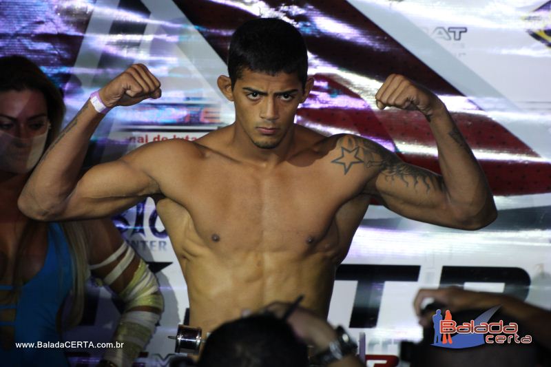 Balada: RockStriker MMA - Pesagem e Coletiva de Imprensa