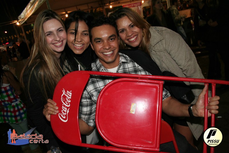 Balada: Fotos de Sexta na Festa Junina no Bras�lia Country Club - DF