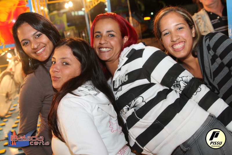 Balada: Fotos de Sexta na Festa Junina no Bras�lia Country Club - DF