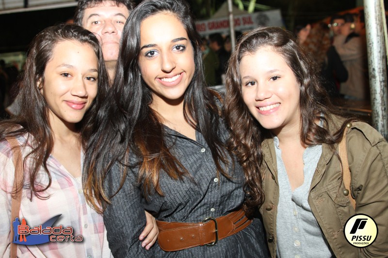 Balada: Fotos de Sexta na Festa Junina no Bras�lia Country Club - DF
