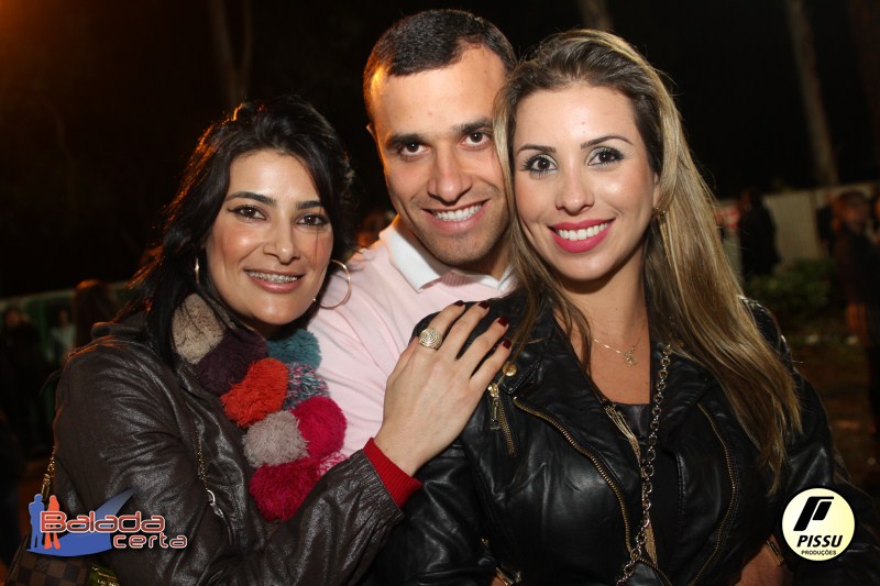 Balada: Fotos de Sexta na Festa Junina no Bras�lia Country Club - DF
