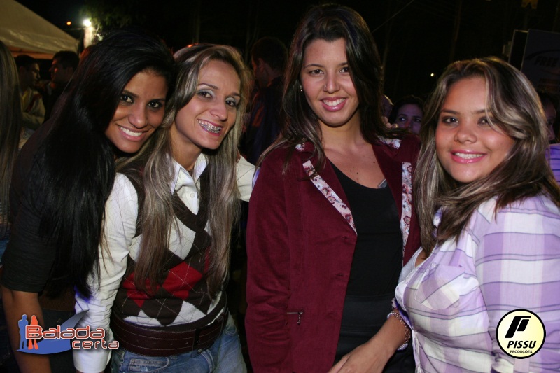 Balada: Fotos de S�bado na Festa Junina no Bras�lia Country Club - DF