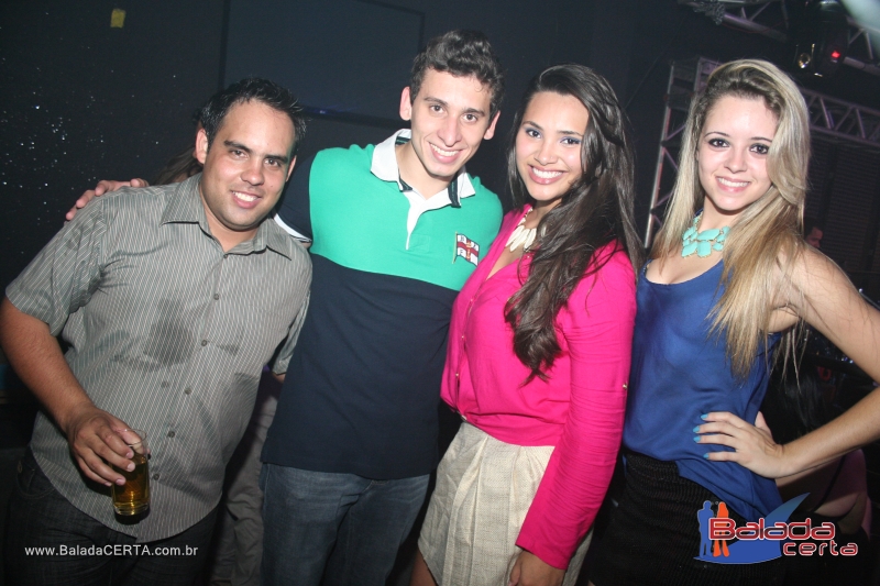Balada: Fotos de Sexta no Sucesso Show Bar em Taguatinga - DF