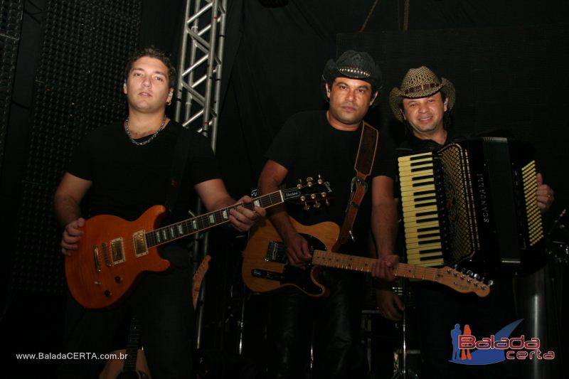 Balada: Show de Rio Negro & Solimes na Via Stadium em Taguatinga - DF