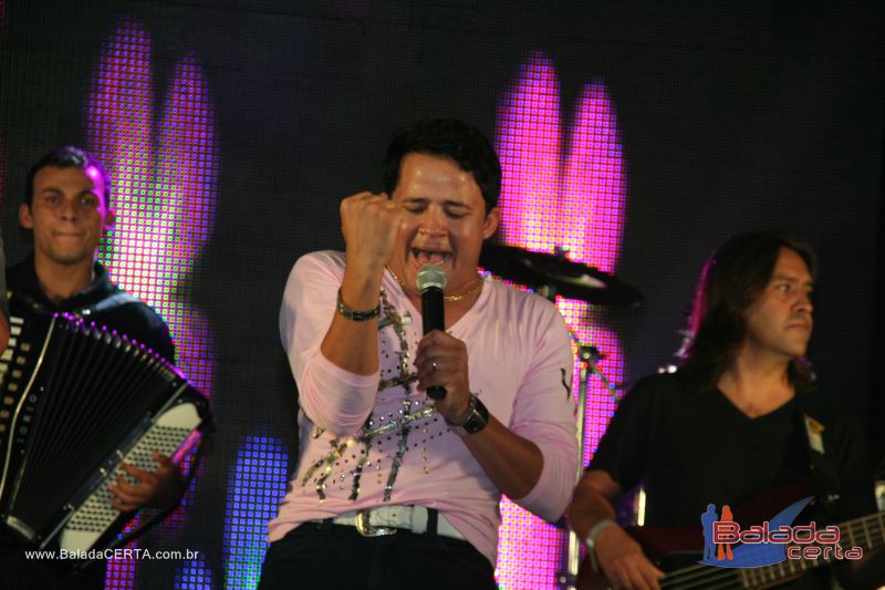 Balada: Show de Michel Tel na Via Stadium em Taguatinga - DF