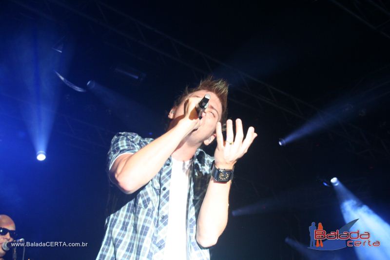 Balada: Show de Michel Tel na Via Stadium em Taguatinga - DF