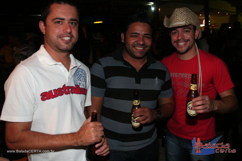 Balada: Fotos de quinta na Via Stadium em Taguatinga - DF